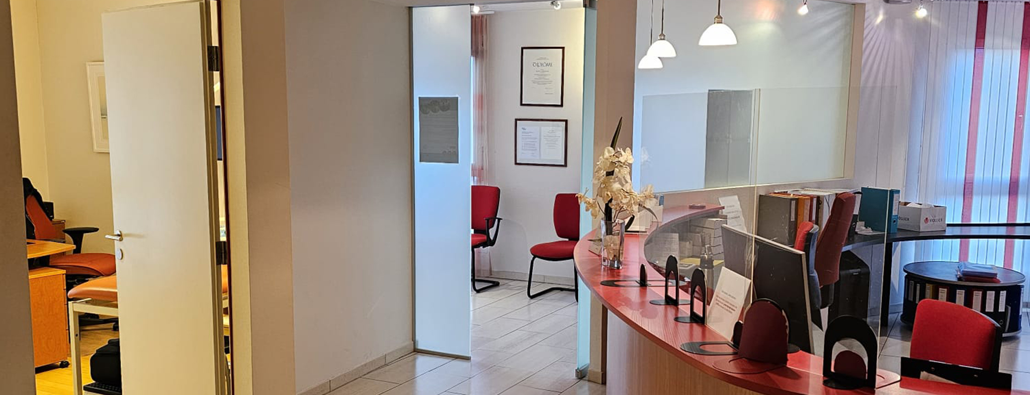 Cl&iacute;nica MediCapilar Nyon